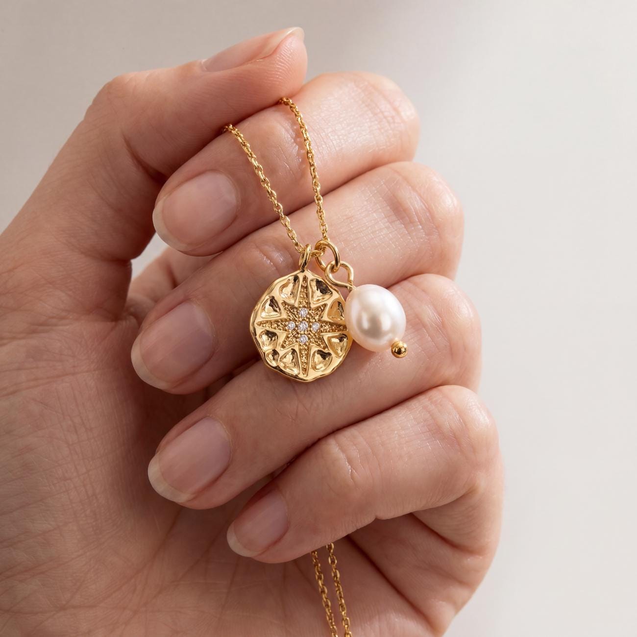 Guiding Star Necklace with Pearl, Celestial Gold Necklace, Meaningful Jewellery Gift for Her, Birthday Gift, New Beginnings Gift