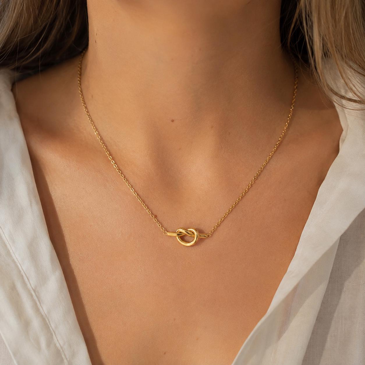 Gold Knot Necklace - Friendship Meaningful Gift